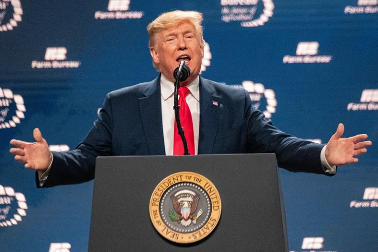 White House Social Media Strategy 2025: Memes, AI, and MAGA Messaging